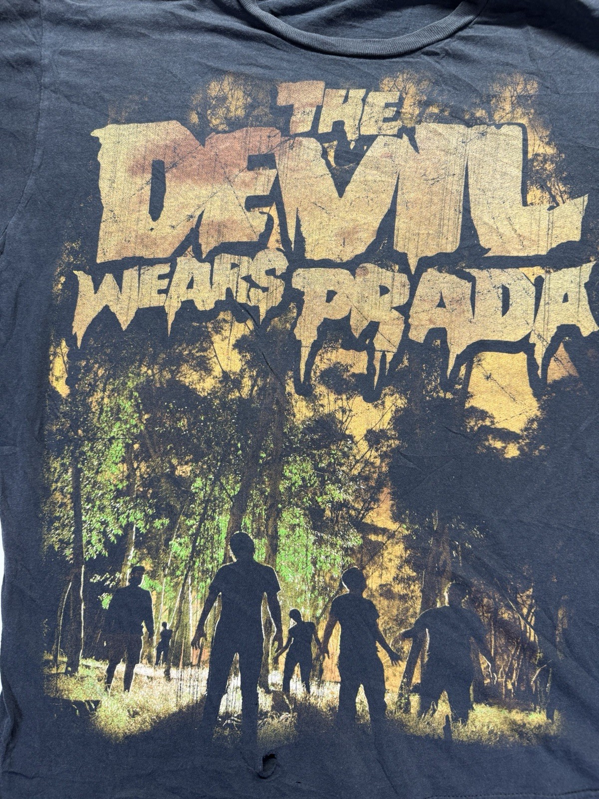 The Devil Wears Prada Band Tee Zombies Graphic t-shirt black adult LARGE holes gallery