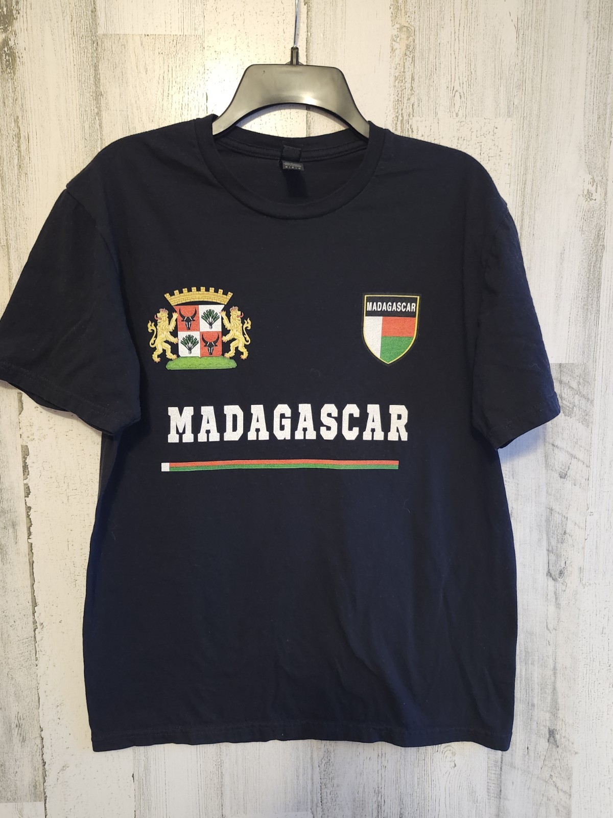 Madagascar Sports/Soccer Jersey Tee Football T-Shirt Size Medium gallery