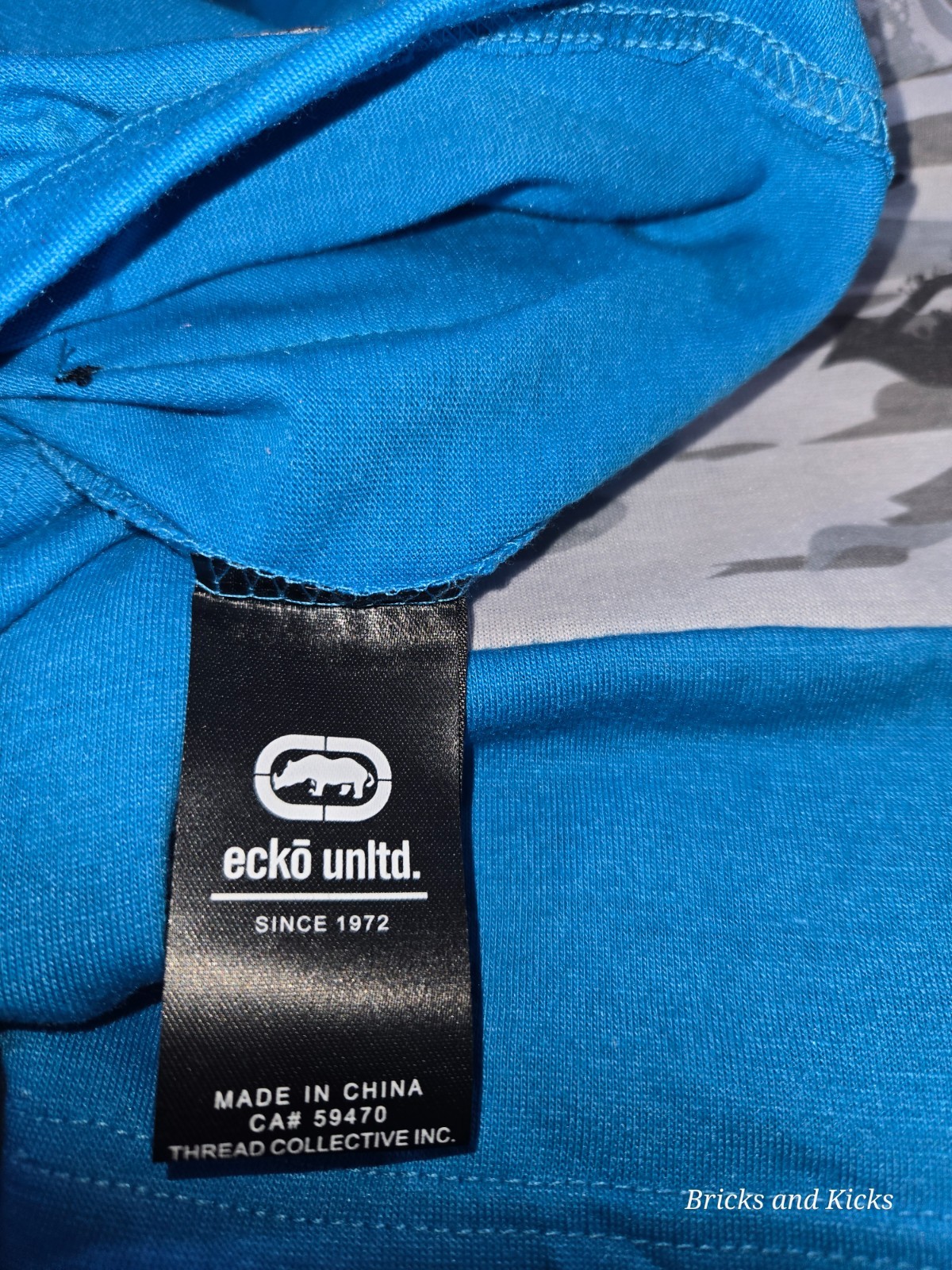 Ecko Unltd V-Neck Blue Atomic With Camo Men's T-Shirt Sizes S, M, L, XL NWT gallery