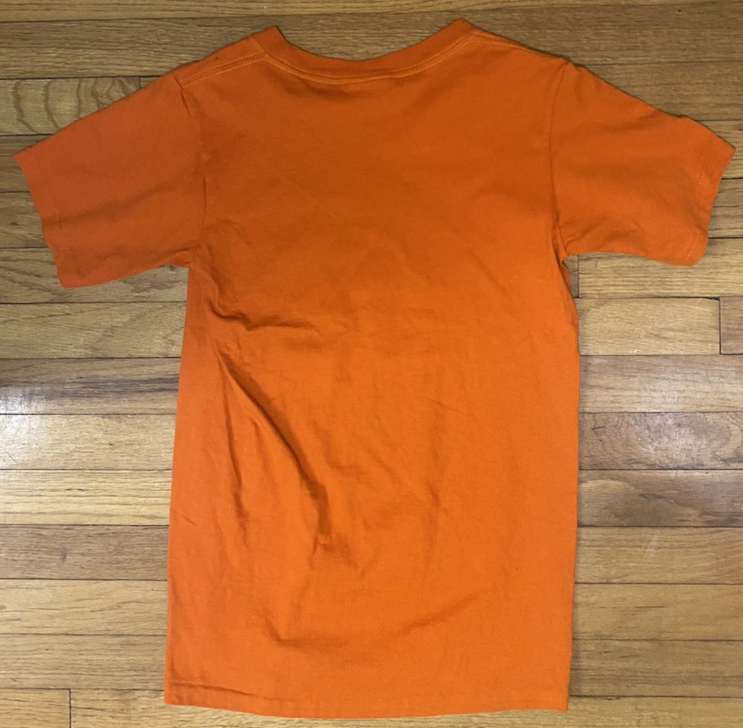 Vintage Dominican Republic Caribbean Taino Lizard Graphic Orange T Shirt Small gallery