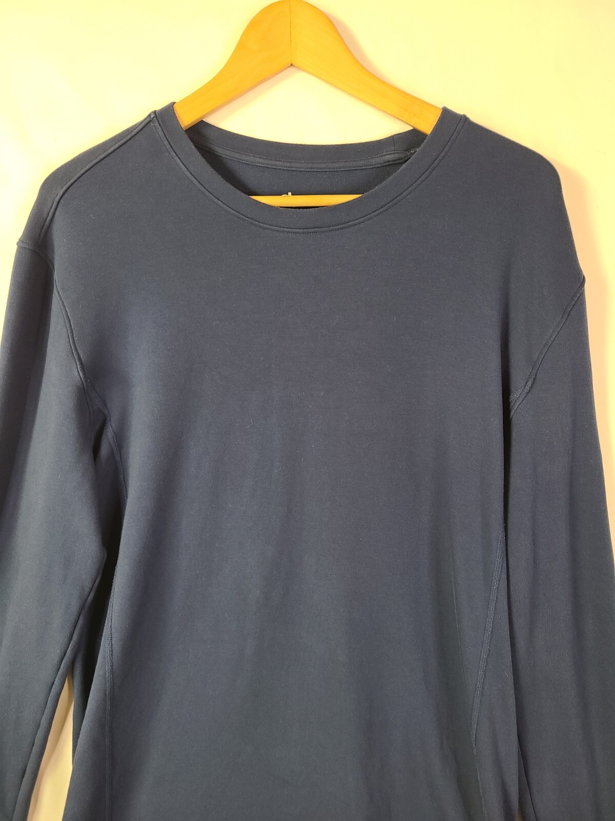 David Archy Men's Blue Long Sleeve Pullover Top Size L gallery