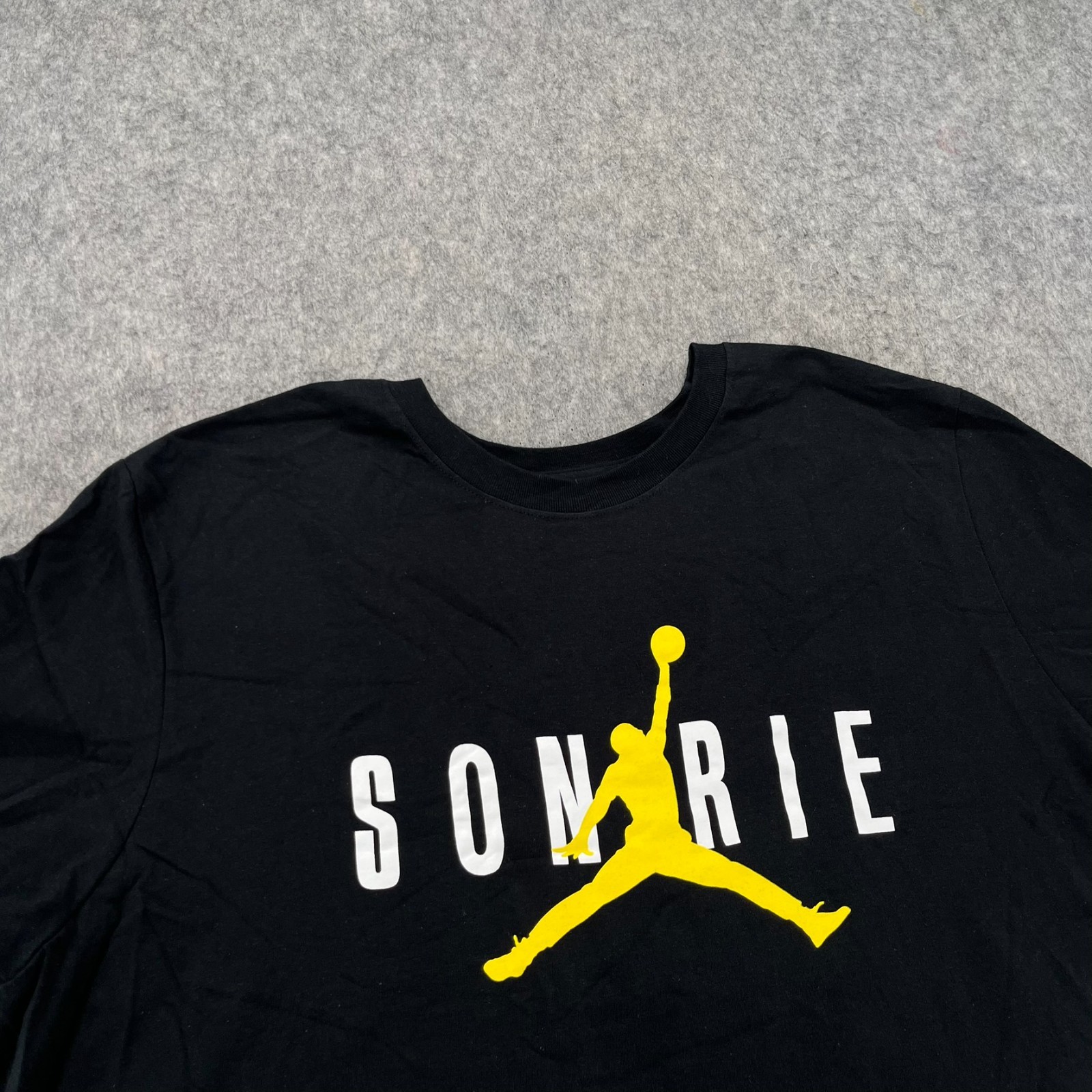 SONRIE X Nike Air Jordan Tee J Balvin Size XXL NEW gallery