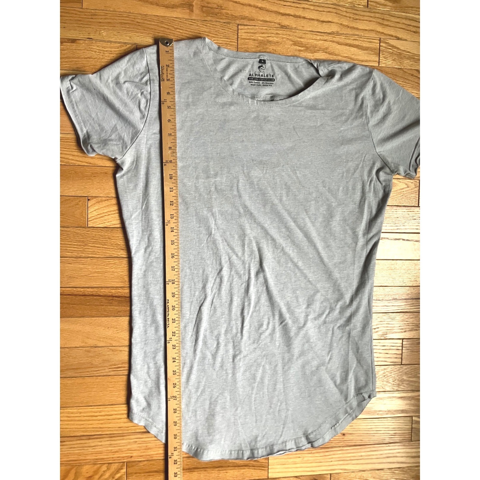 Alphalete Mens Scoop Neck Curved Scallop Hem T-Shirt Heather Grey Large gallery