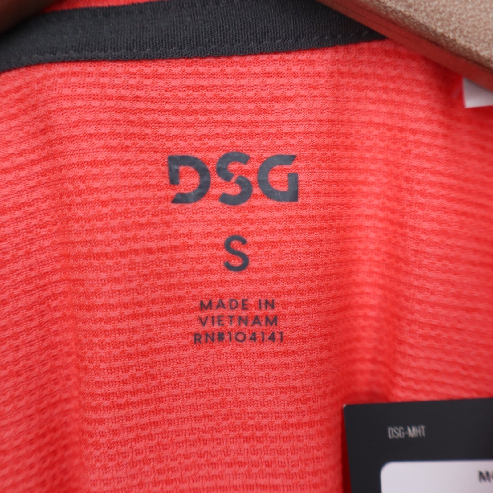 DSG Mens Movement Tee Cabana Coral Heather Short Sleeve Athletic Shirt Small NEW gallery
