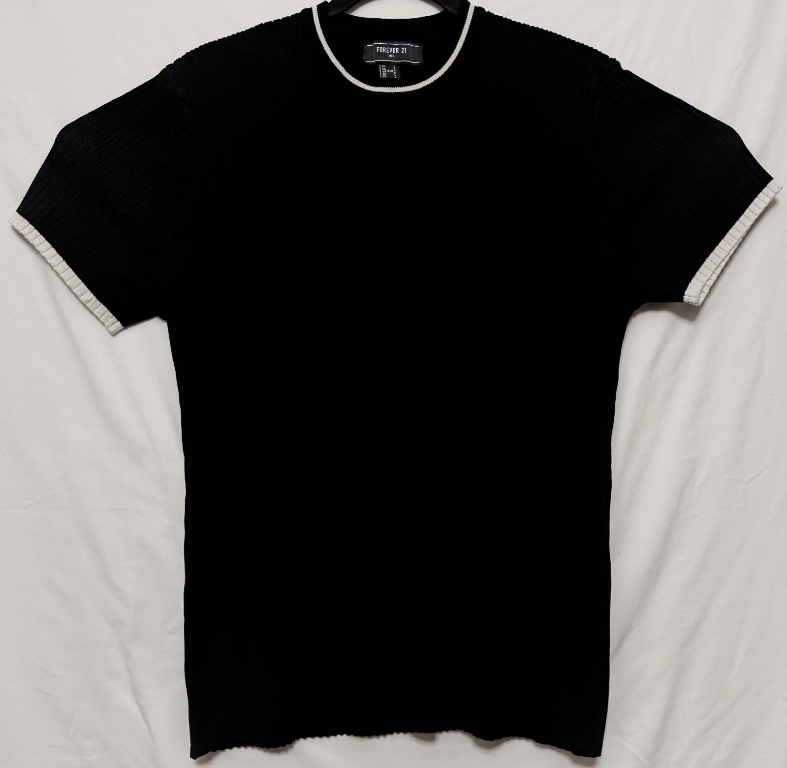 Forever 21 Men's Black Ribbed Knit Short Sleeve L Sweater Shirt 18" W X 26.5" L gallery