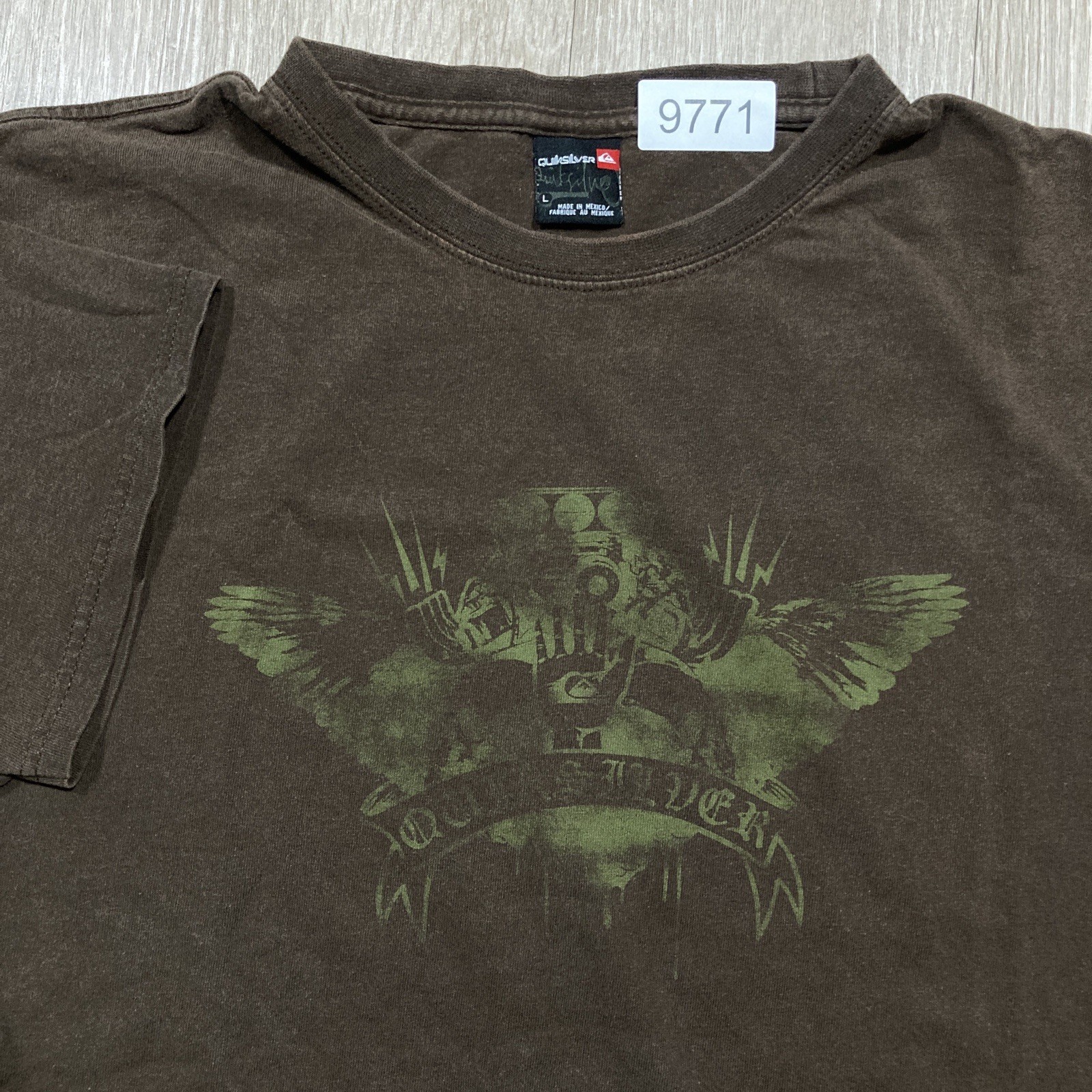 Quiksilver Shirt L 90s 00s Surfing Surf Skating Skater Skate Moth Butterfly Tee gallery