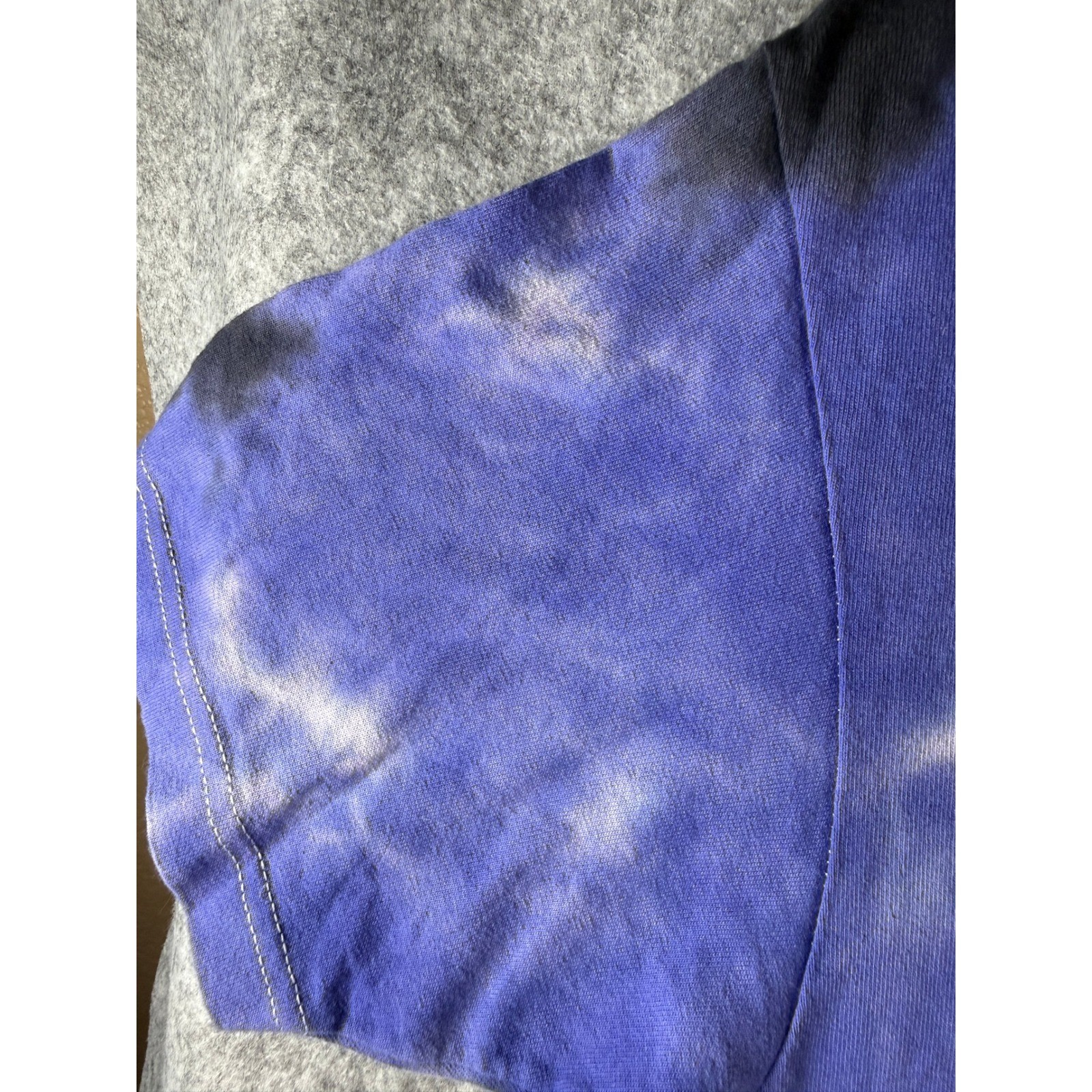 Disney Hocus Pocus Tie Dye Shirt Mens Medium Purple Black Binx Cat Halloween Tee gallery
