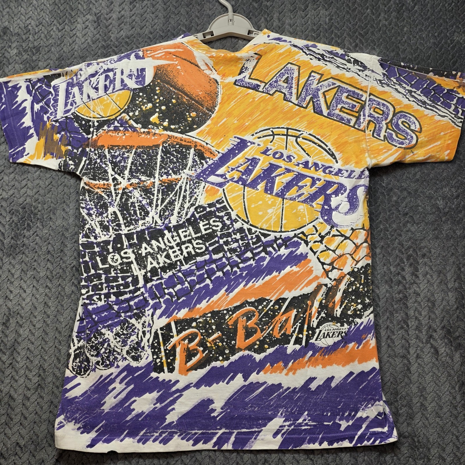 Vintage Los Angeles Lakers All Over Print T-Shirt Men’s XL Made In USA Signal gallery