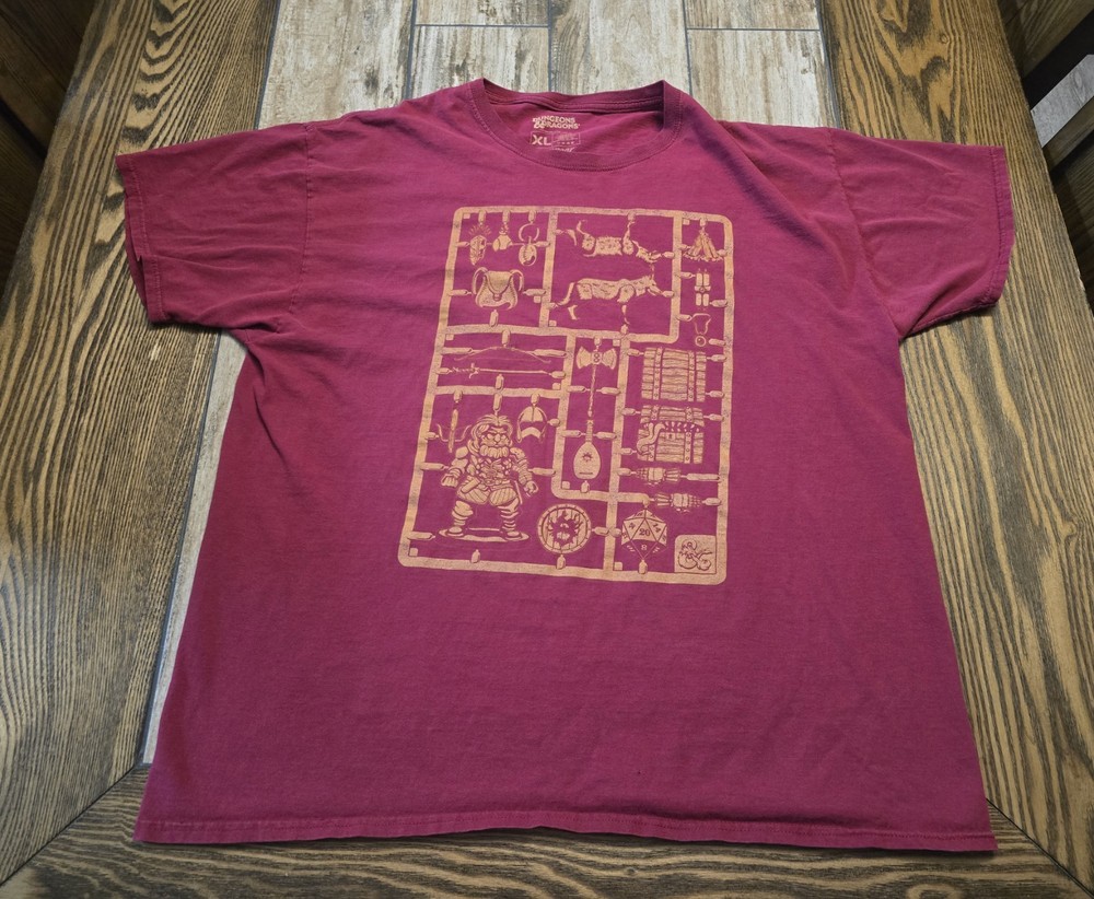 Dungeons & Dragons Miniatures Sprue Graphic T-Shirt XL Wizards of the Coast