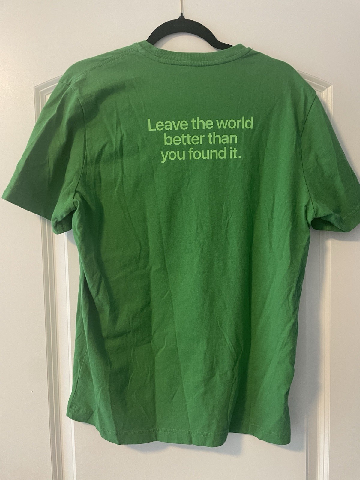 Apple Earth Day Green Employee T-Shirt (Medium) gallery