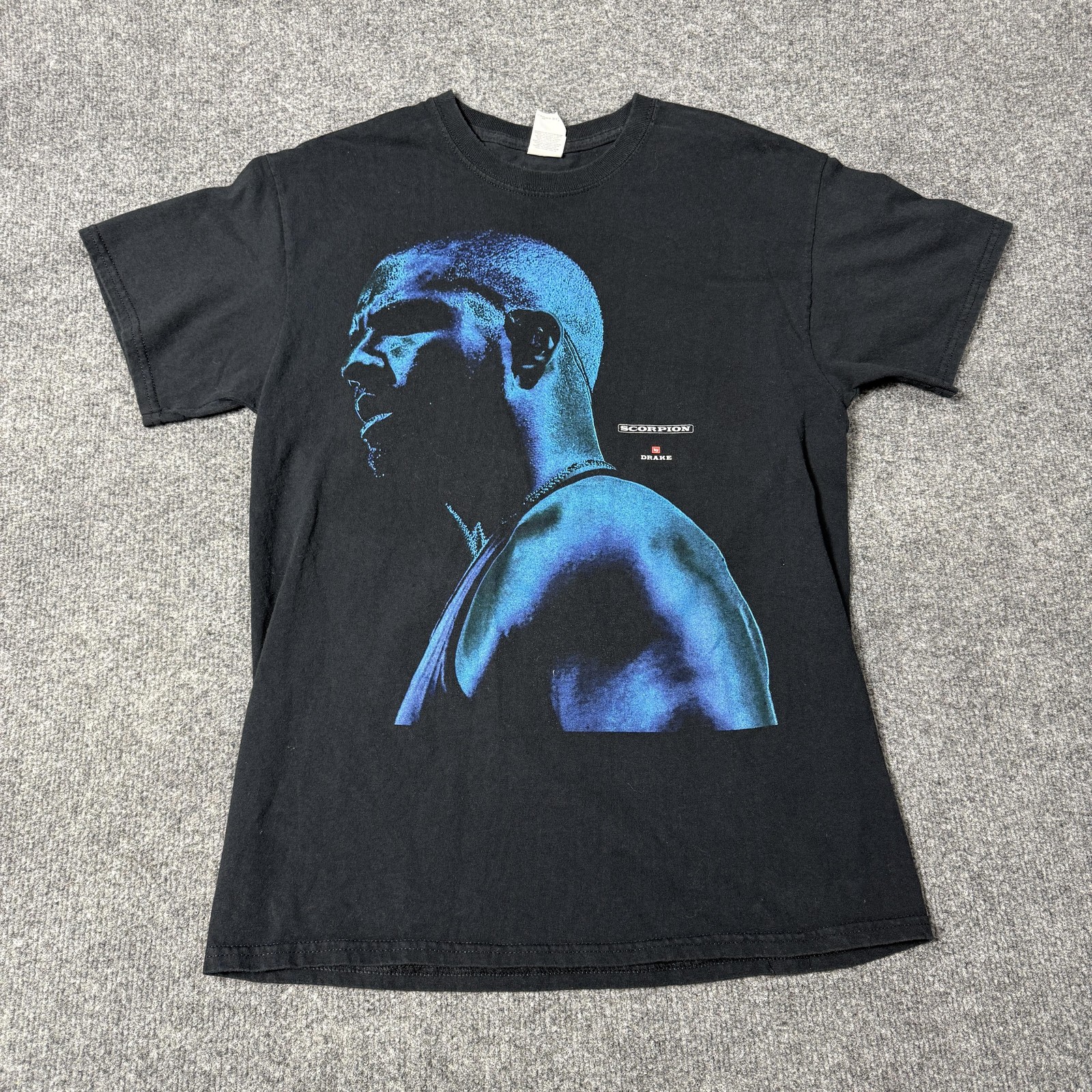 Drake Scorpion Shirt Mens Medium Black Gildan Live Tour Graphic Rap Tee Album