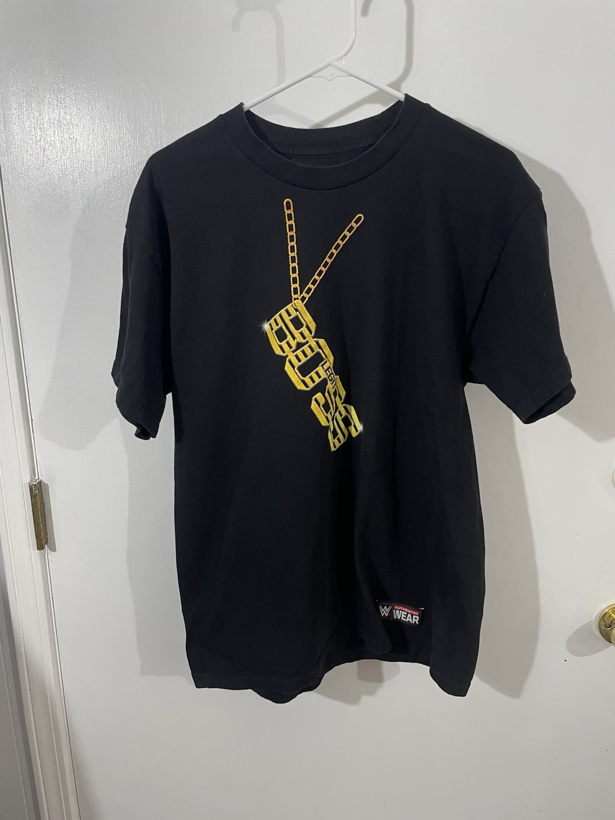 WWE Shirt Large Black Short Sleeve Sasha Banks Wrestling Gold Chain Logo Boss gallery