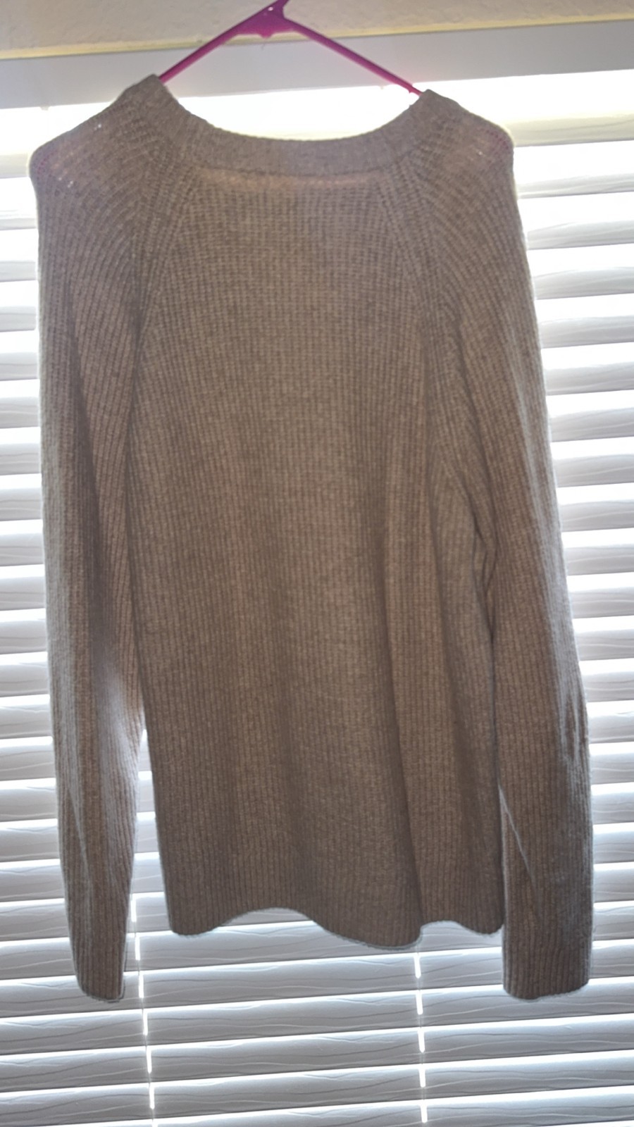 Abercrombie & Fitch Beige Thermal Size Large True To Size Perfect Condition gallery
