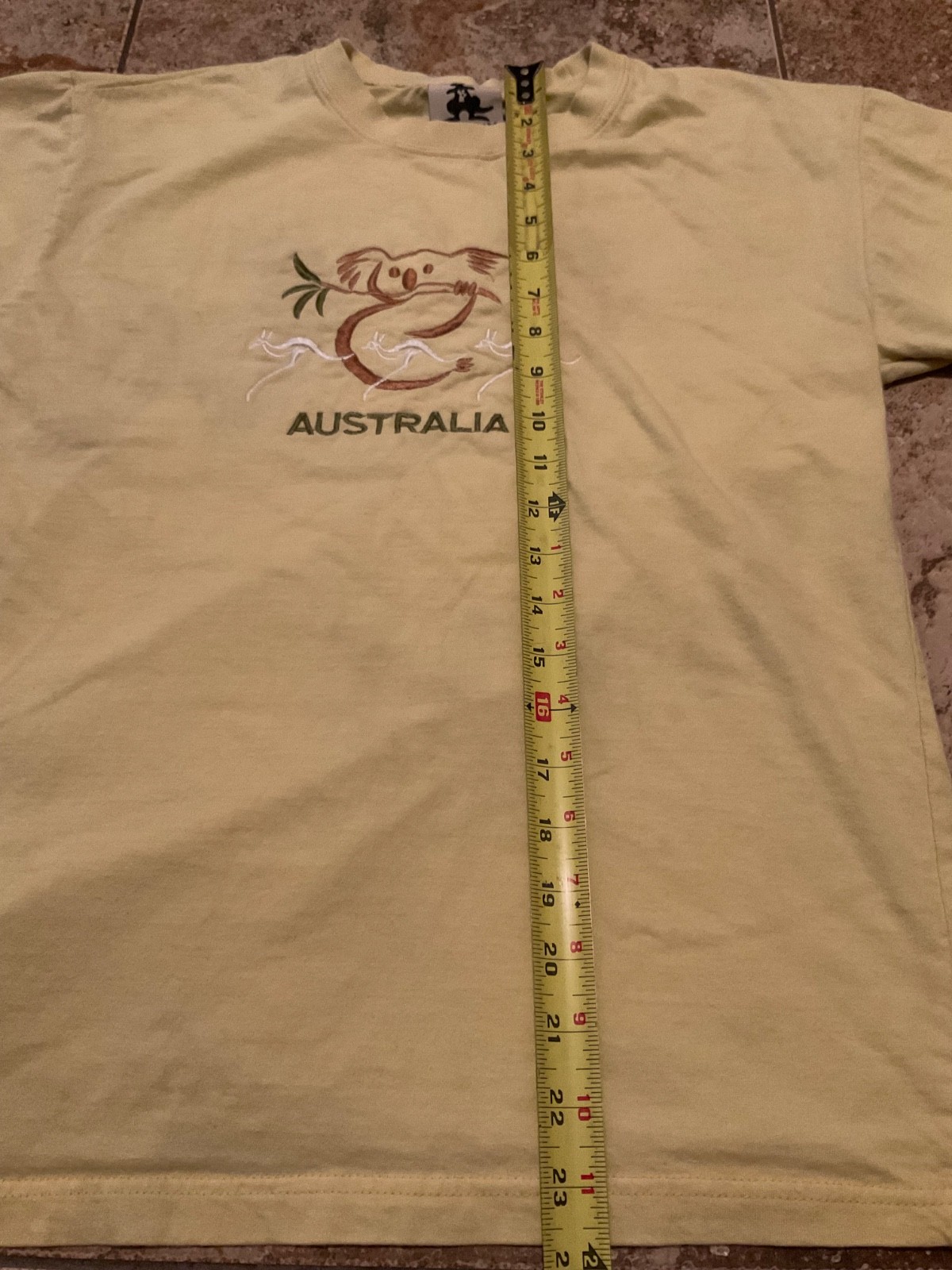 AUSDREAM AUSTRALIA KOALA EMBROIDERED GRAPHIC T-SHIRT ( MENS M ) YELLOW TONE gallery