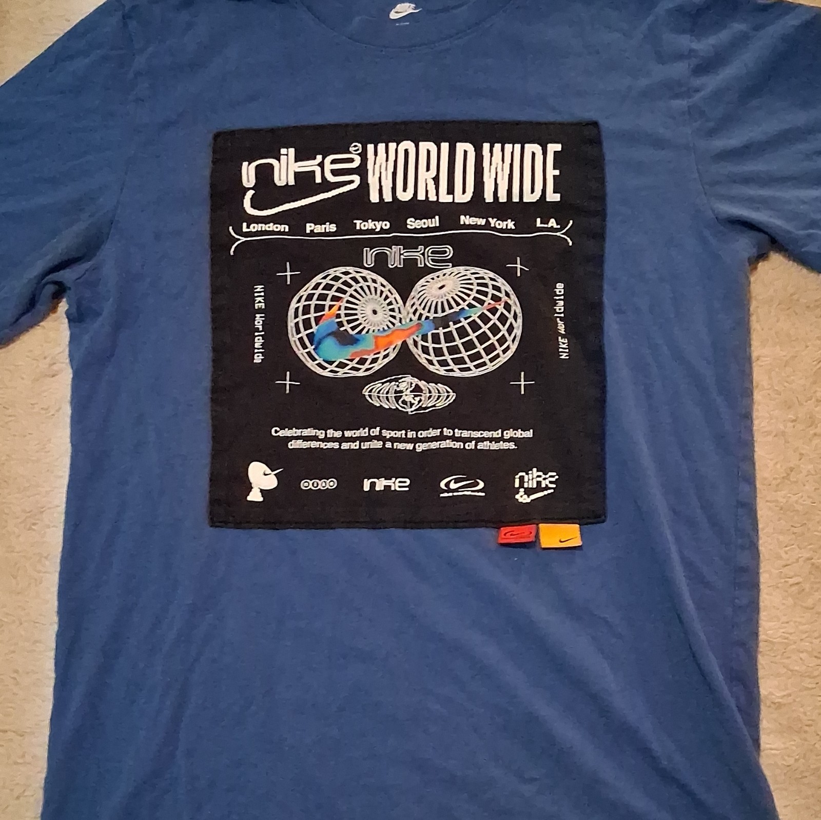 Nike The Nike Tee Blue Worldwide Graphic T-Shirt Small Cotton Crew Neck Mens