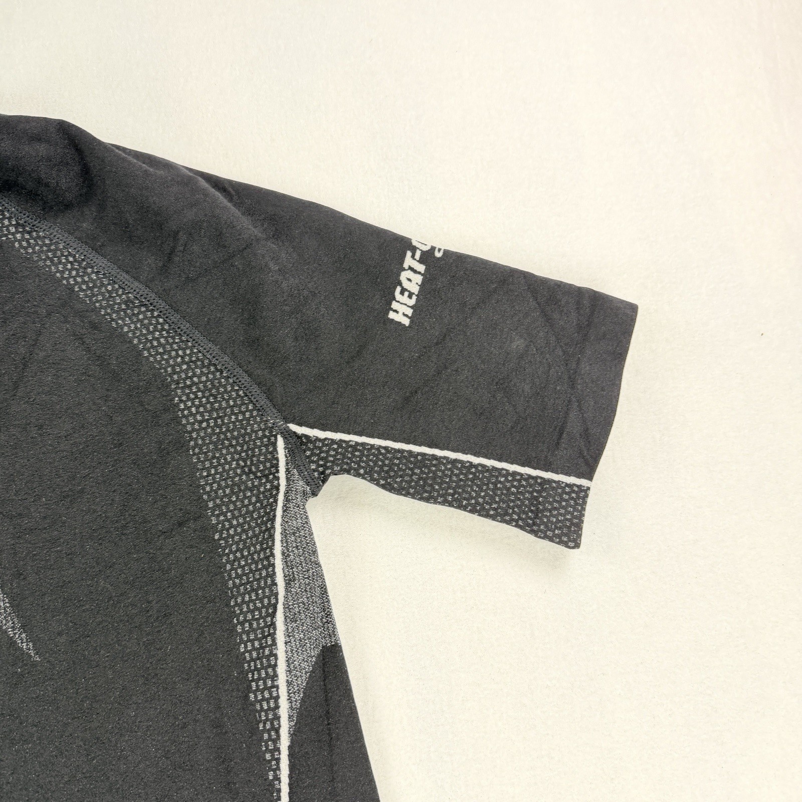 Mens Heat Out Body Cooling System Shirt Compression Black Size Large Stretch gallery