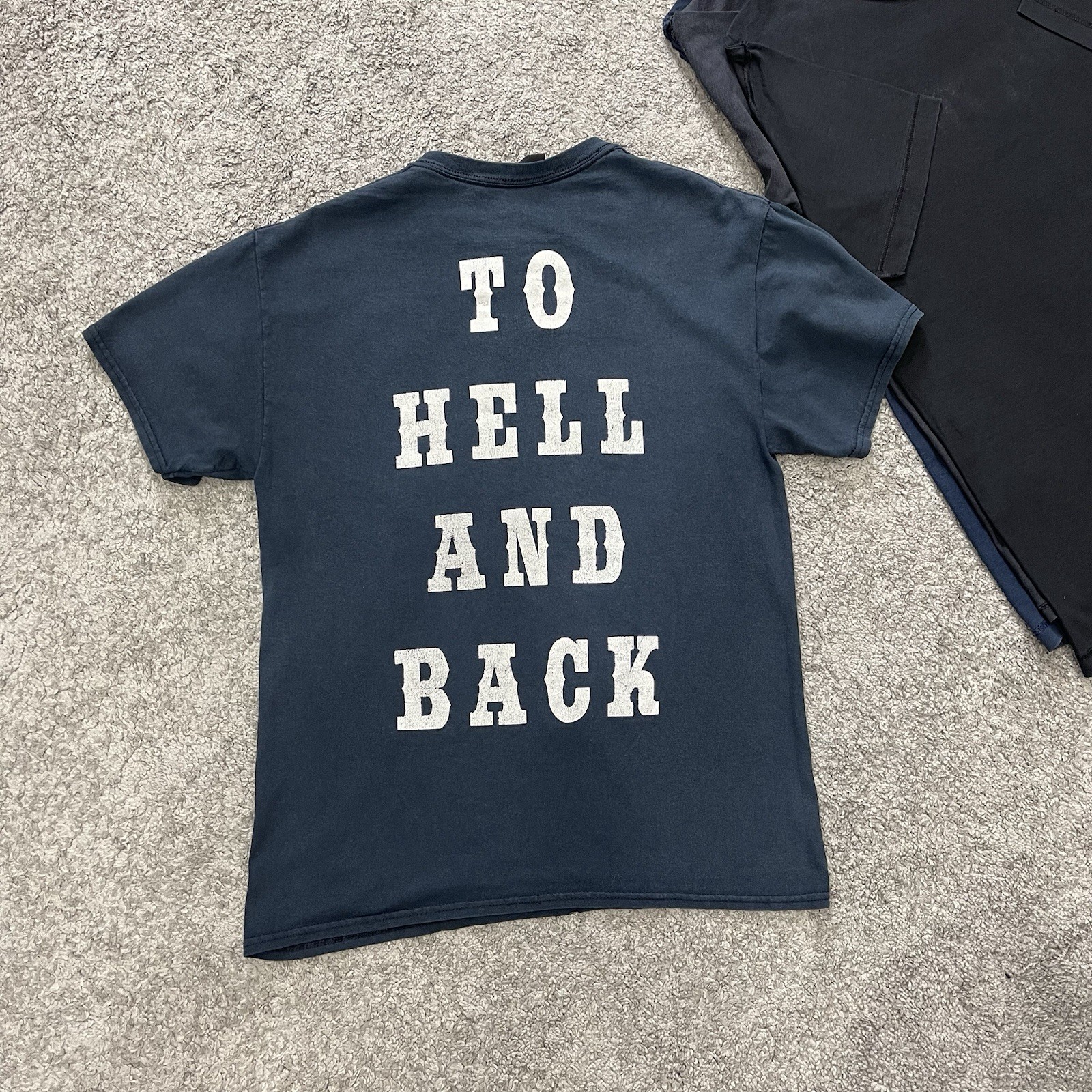 Vintage Sabaton TO HELL AND BACK fadedBlack T-Shirt Size M distressed gallery