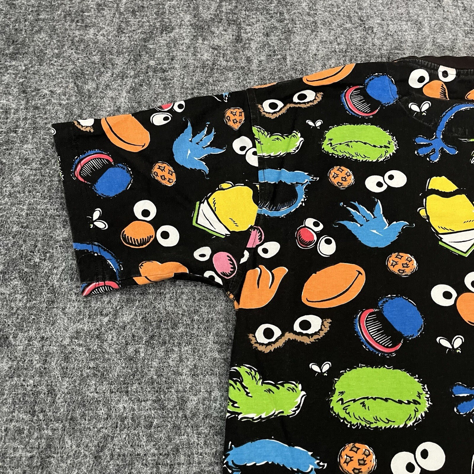 Vintage Sesame Street Shirt Size Large AOP Cartoon Cookie Monster Grover Elmo
