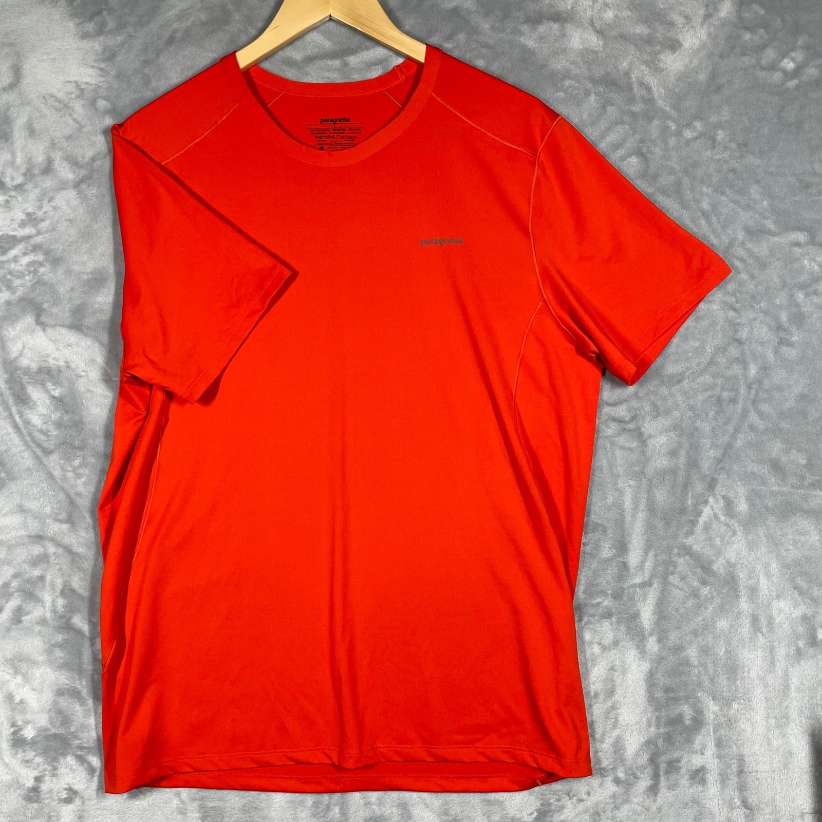 Patagonia Mens Capilene Daily T-Shirt Orange Short Sleeve Athletic 45600 Size L gallery
