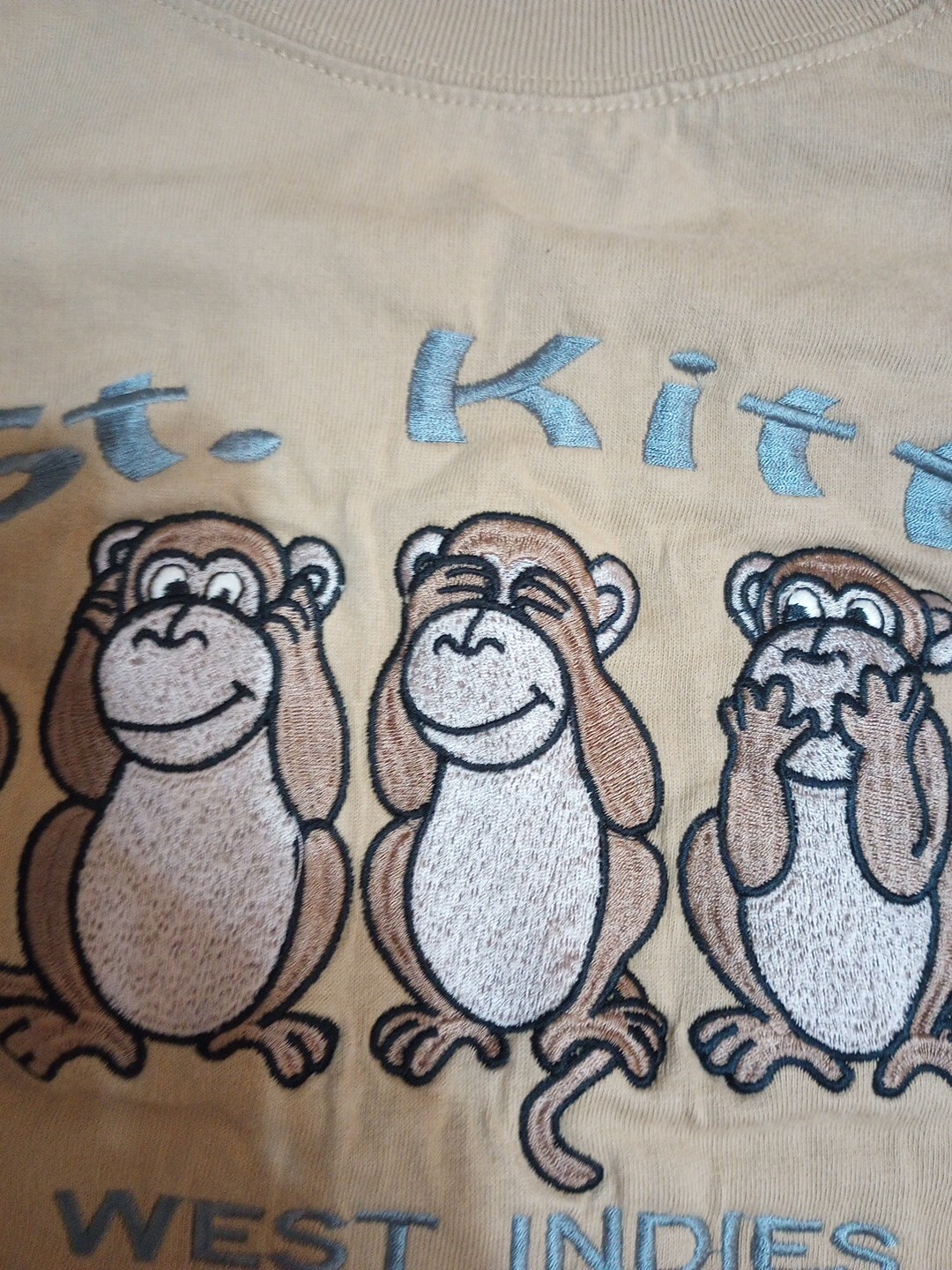 St. Kitts West Indies Embroidered T-Shirt Size Large Made in India gallery