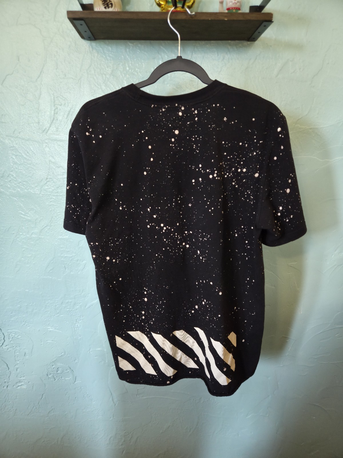 Nike Men's Graphic Print Size Medium (M) Black T-Shirt Paint Splatter gallery
