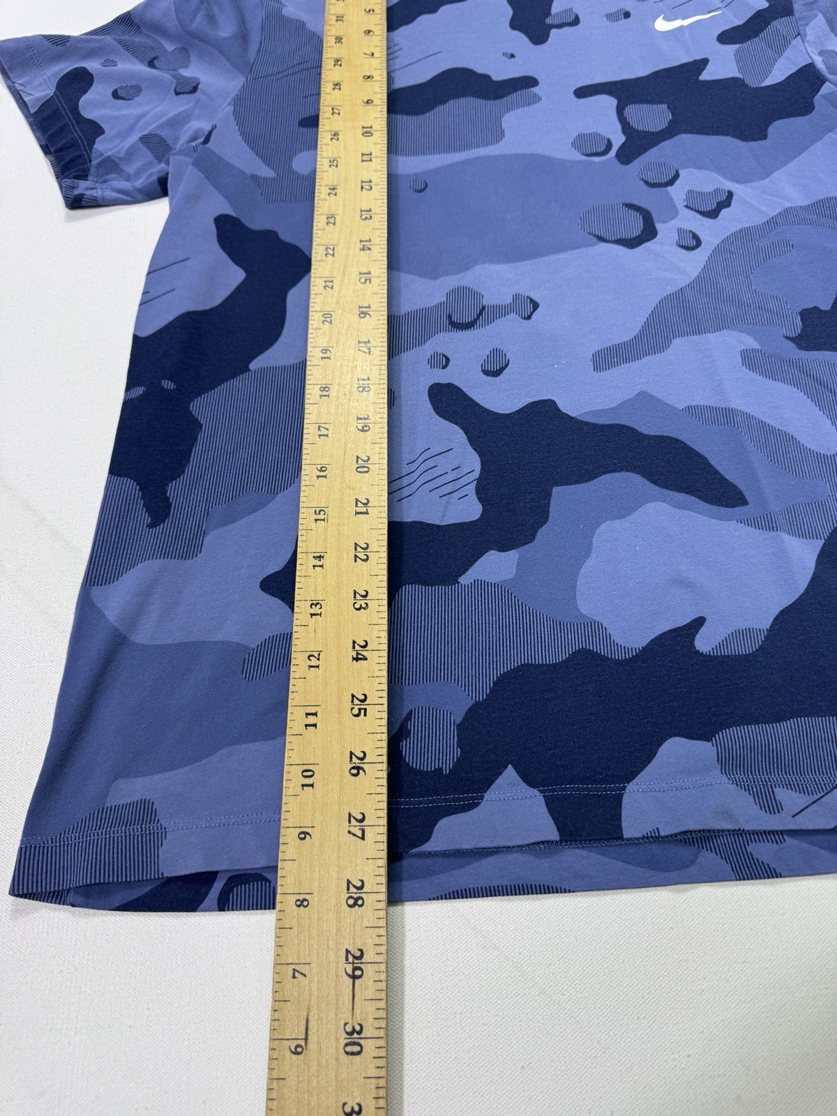Nike Dri Fit Camo T Shirt Men's Large Blue Short Sleeve Swoosh BV7963-427 gallery
