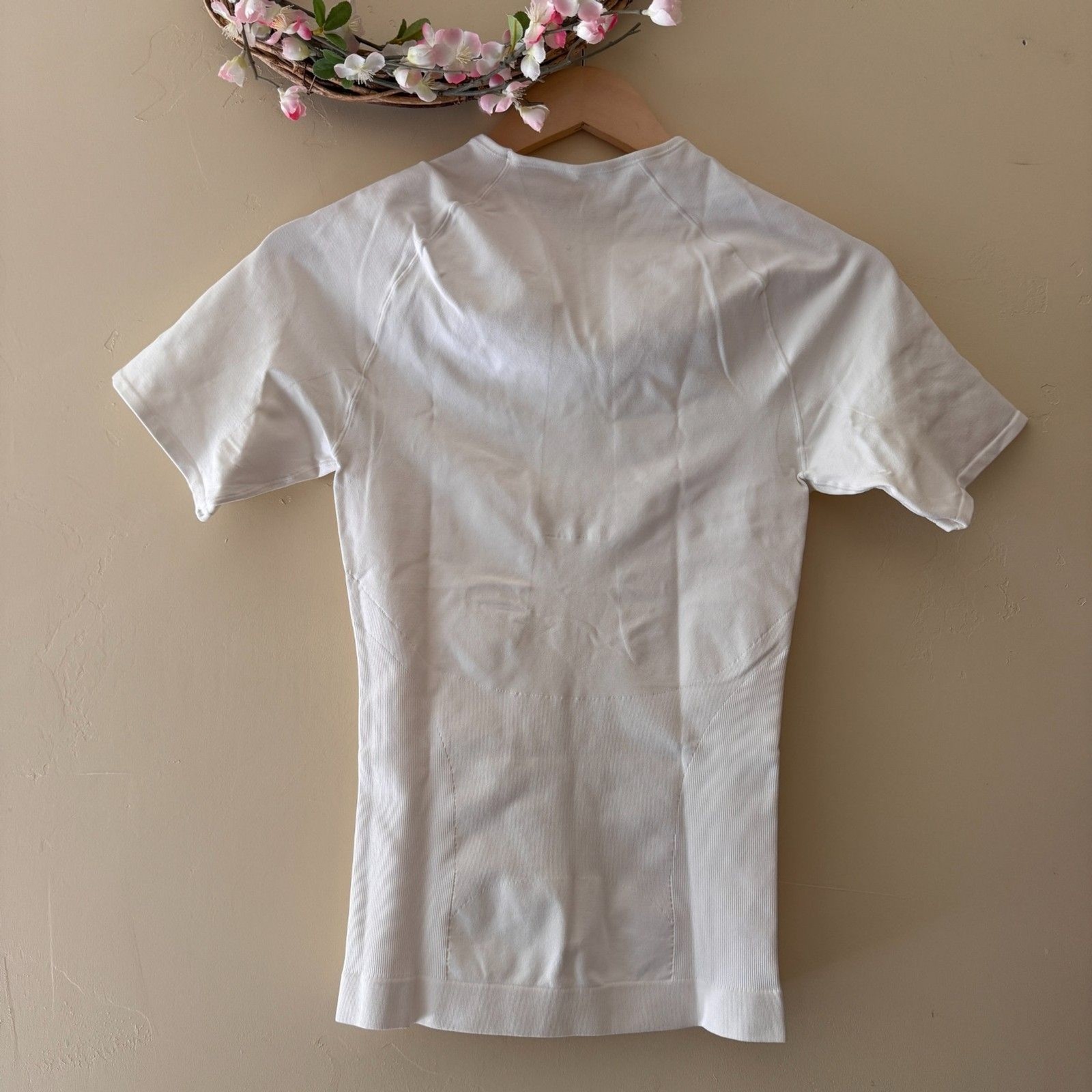 SPANX Men's Zoned Performance White Crew Neck Under Shirt size XL (46-48) NWOT gallery
