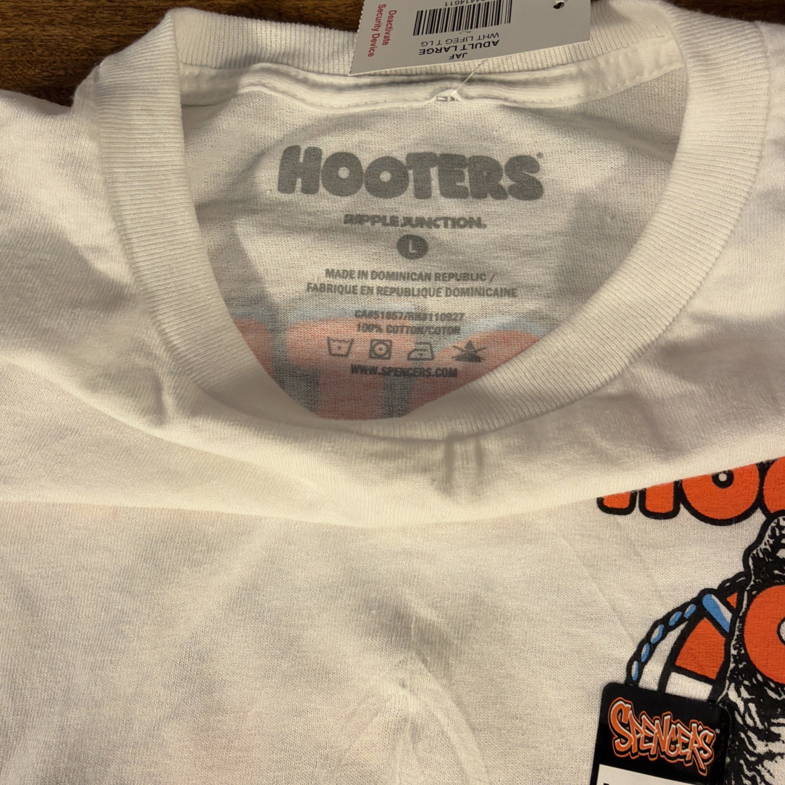 NWT Spencer's Hooters White Graphic T-Shirt Virginia Beach Size L Lifeguard gallery