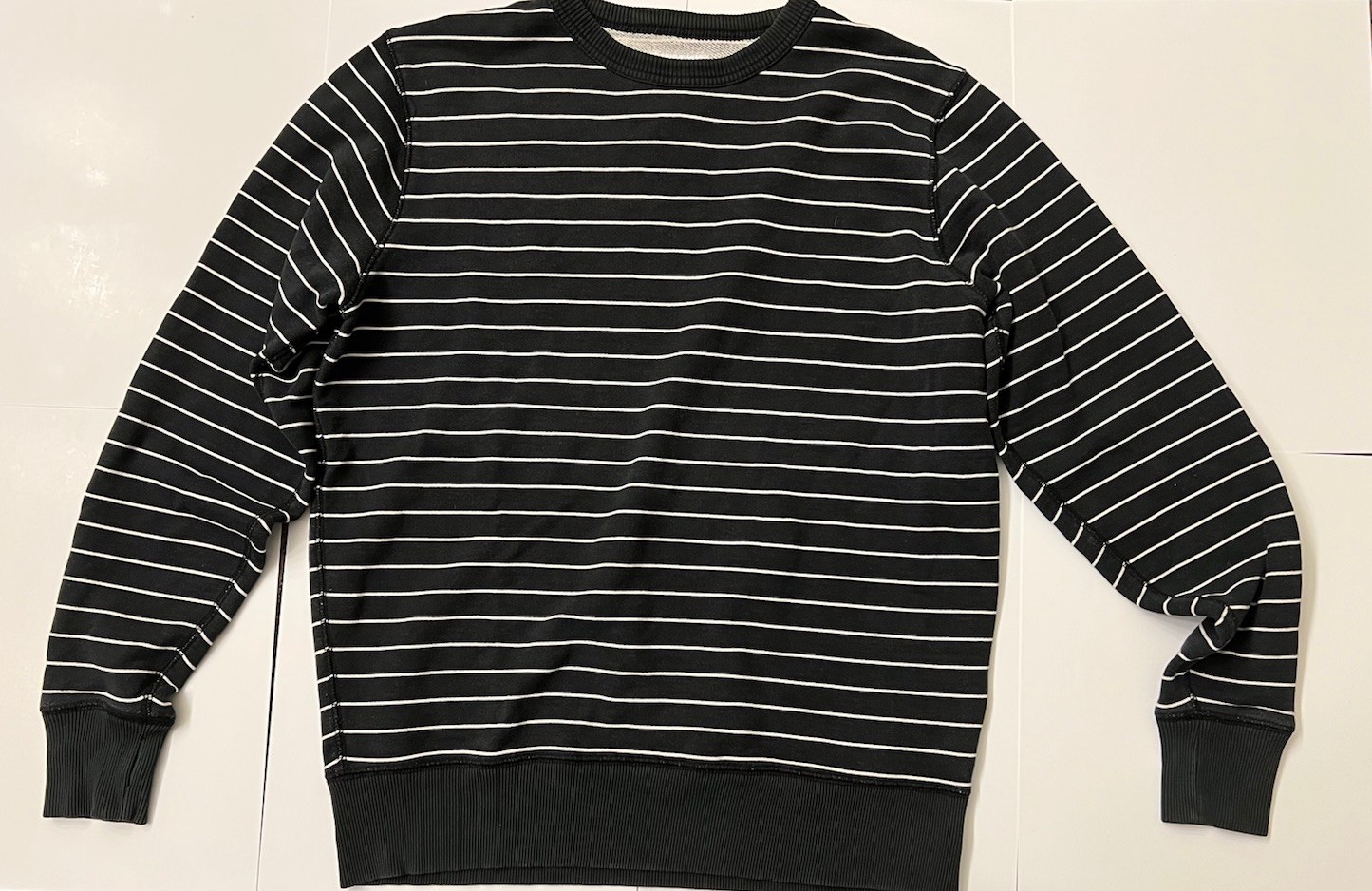 Y2K Stussy Micro Stripe Crewneck Sweatshirt Black White Vintage Size Medium gallery