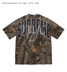 Supreme Rhinestone Script S/S Top Realtree Hardwoods Camo T-Shirt L NWT