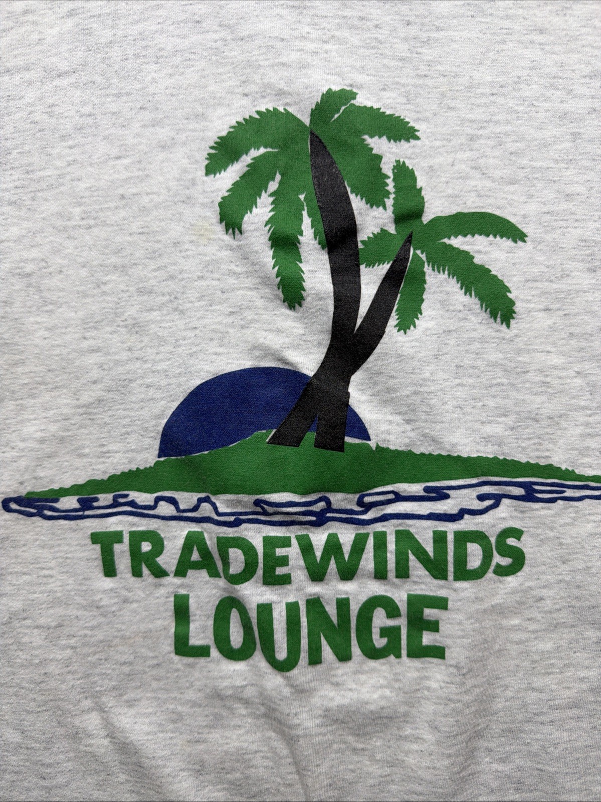 Vintage Tradewinds Lounge Gray Oneida Graphic T Shirt Men’s XL gallery