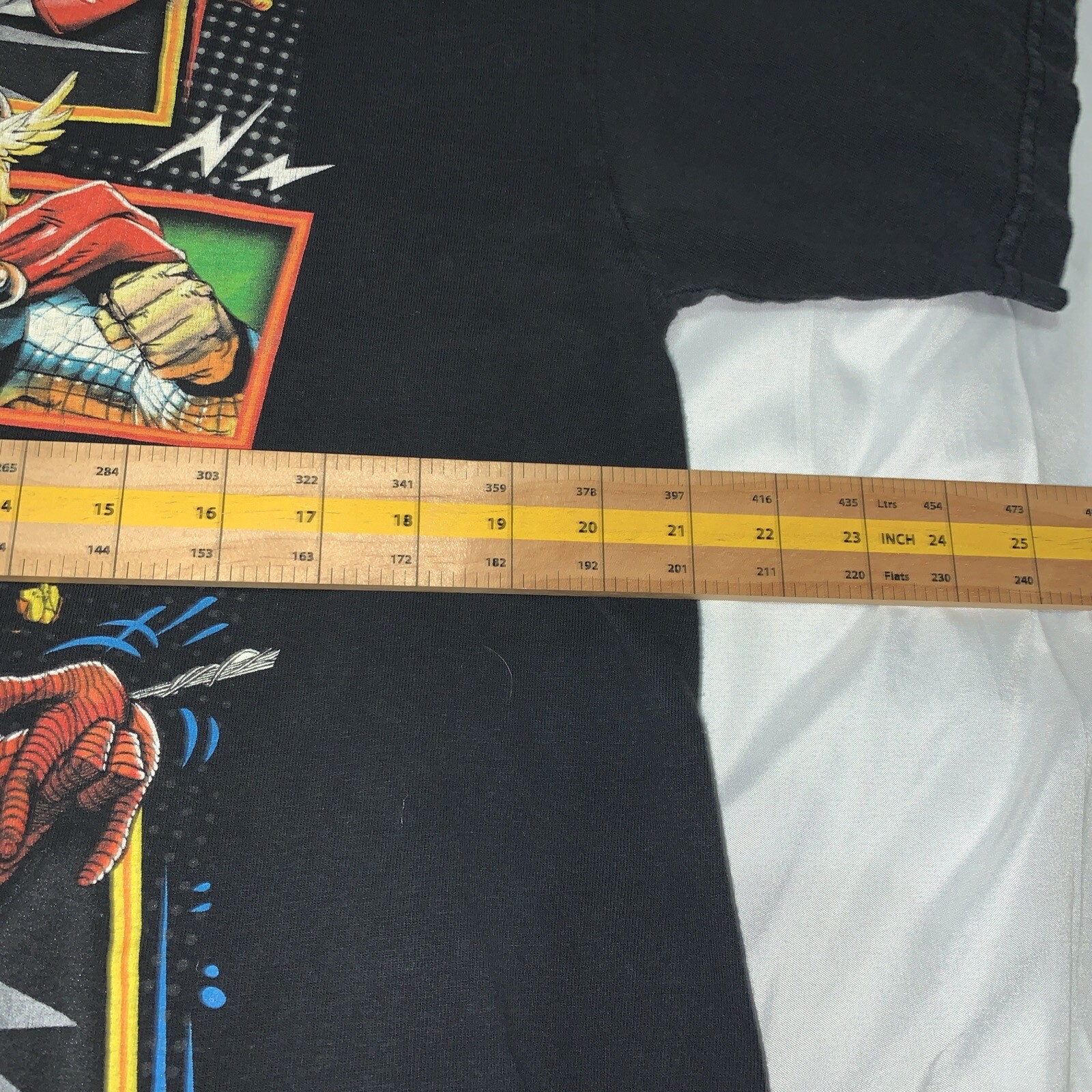 Vintage 20s Mad Engine Marvel Thor Hulk Spider-Man Captain A T-shirt Size Large gallery
