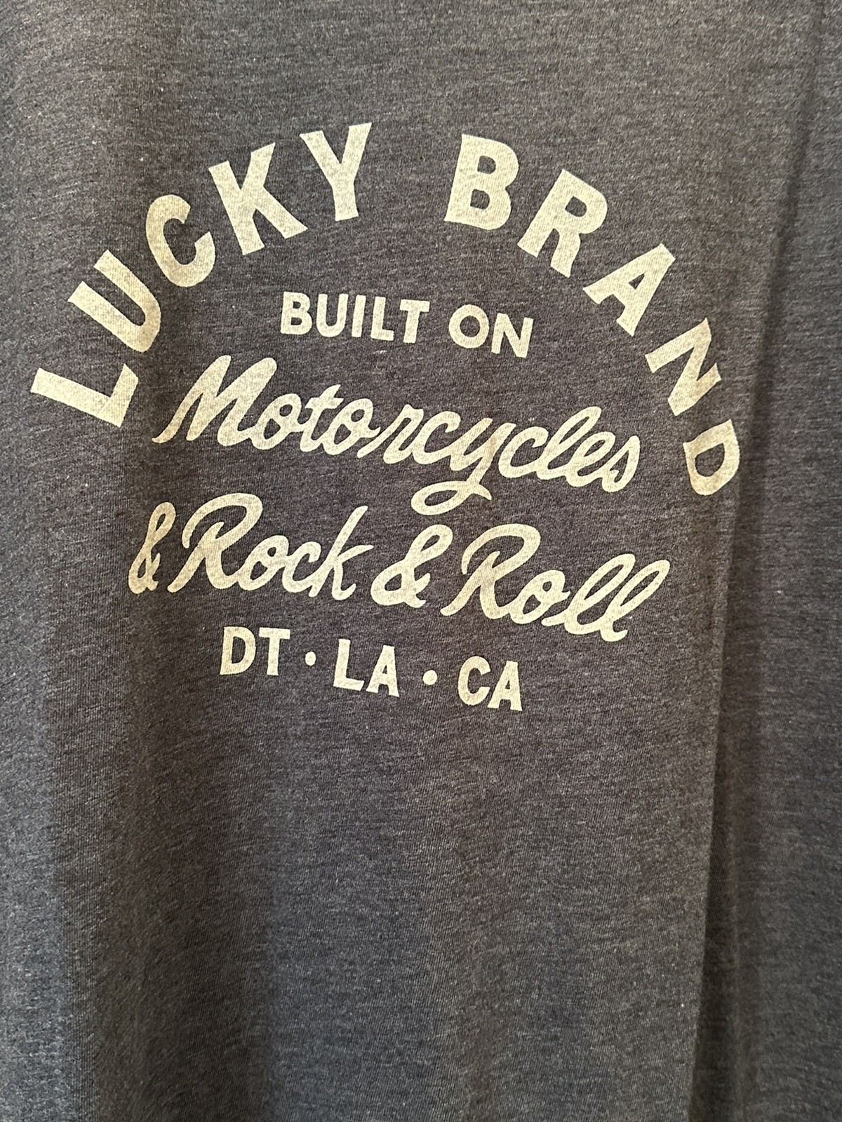 lucky brand men’s t shirt size xl gray logo cotton polyester rayon new with tags gallery