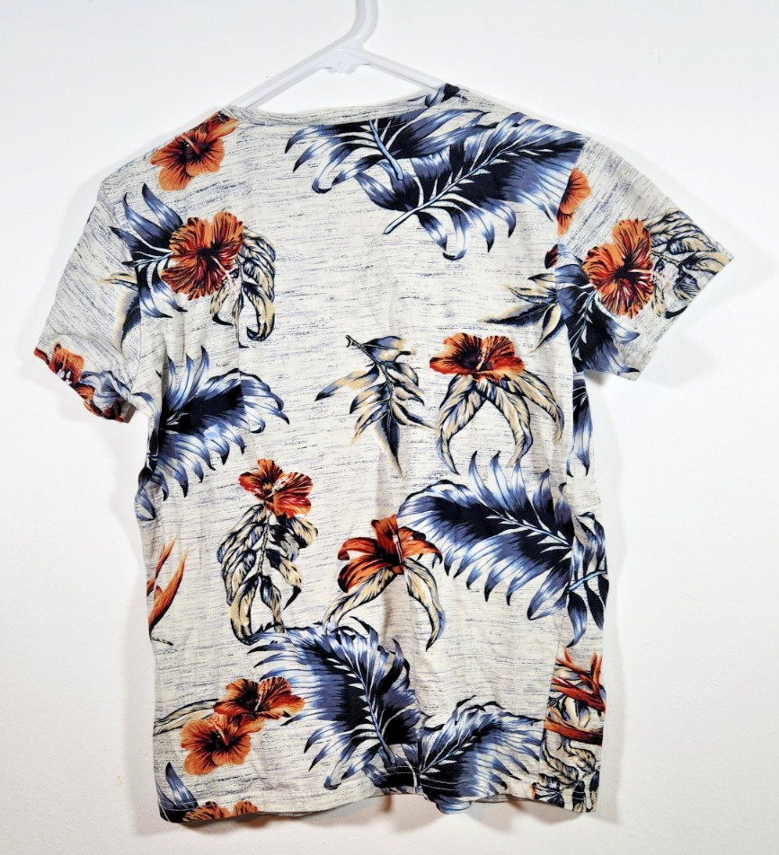 VOYAGE Short Sleeve Men's T-shirt Size Med Heather Grey Coral Tropical Crew Top gallery
