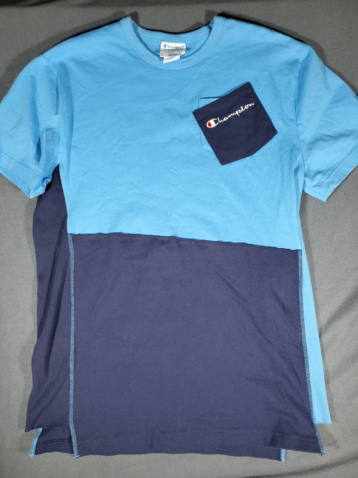 Champion Reverse Weave Men's Shirt Size Large Dark And Light Blue T-shirt gallery