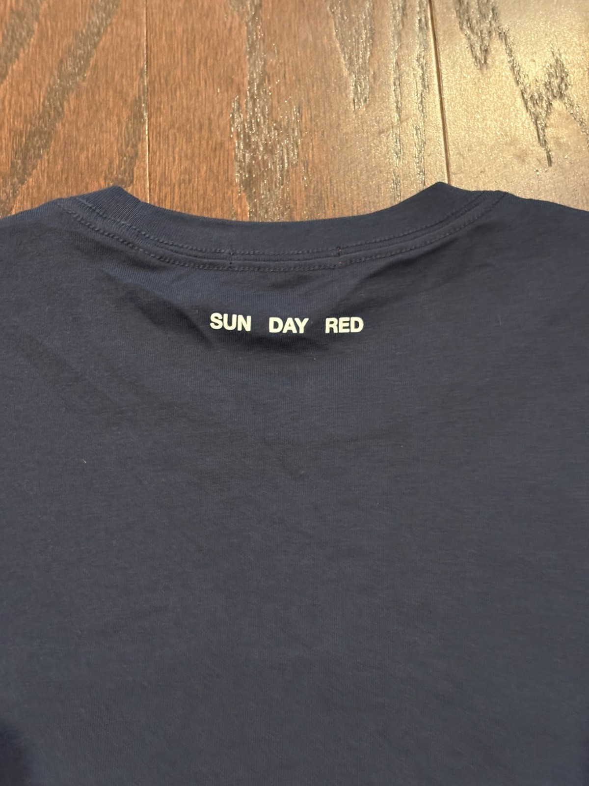 NEW Sun Day Red Tiger Woods Navy Icon Men’s Size Large Short Sleeve Shirt NWOT gallery