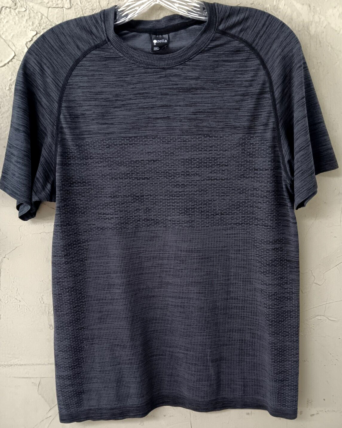 Zella Man's Seamless Gray T Shirt Small gallery