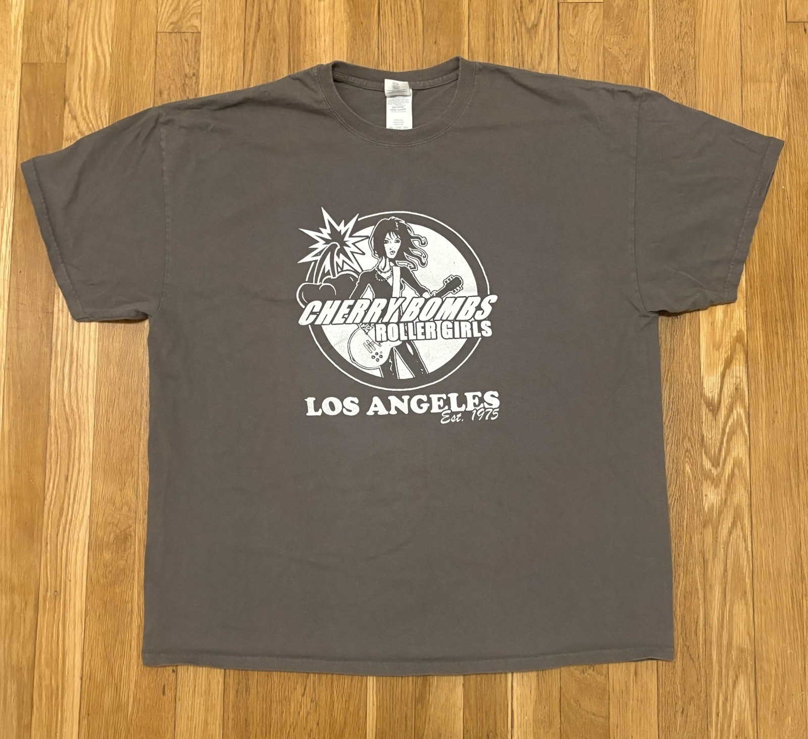 Vintage Cherry Bombs Roller Girls Los Angeles Men’s T Shirt Tee Gray 2XL gallery