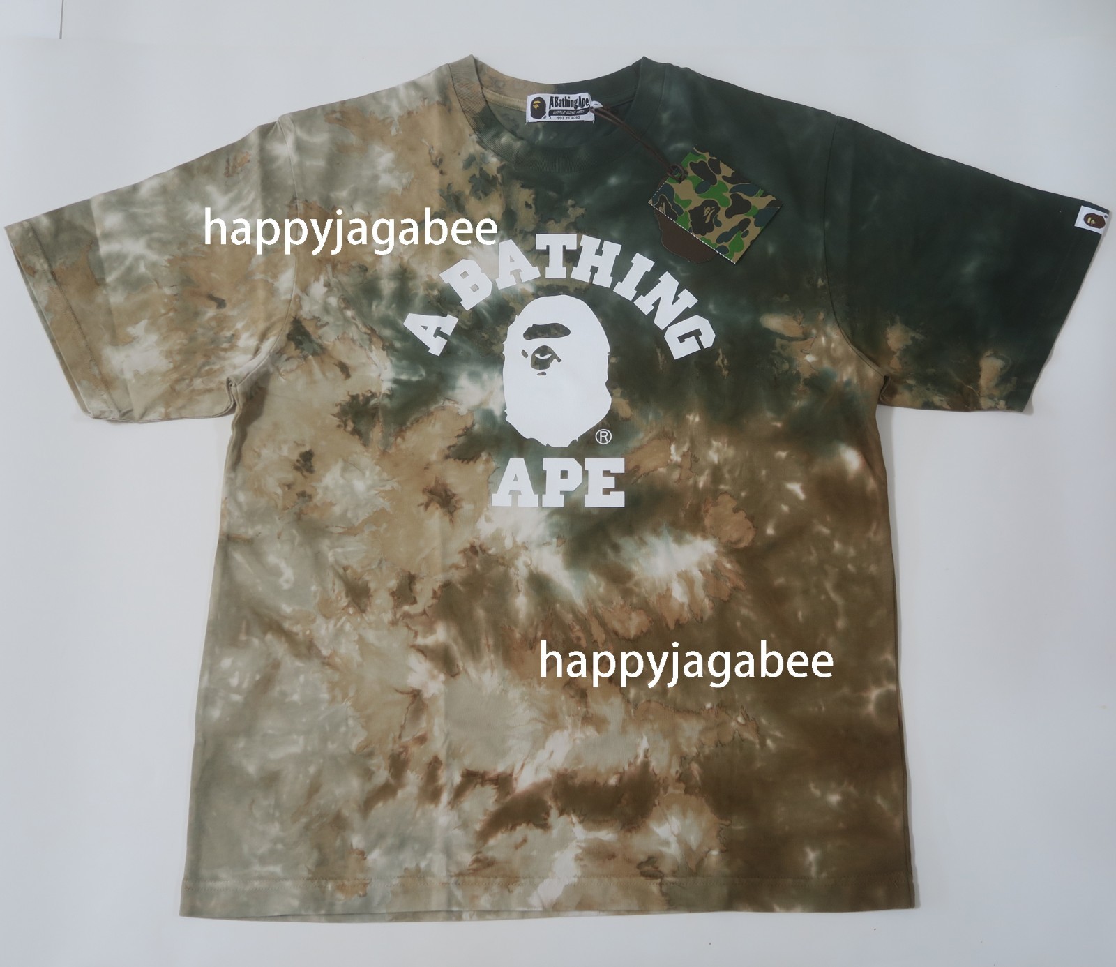 A BATHNIG APE Men's TIE DYE COLLEGE RELAXED FIT TEE 1M30109004 gallery