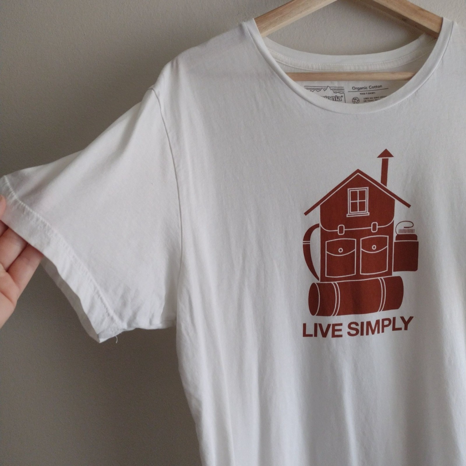 Patagonia Graphic Mens Tshirt L Live Simply Organic Cotton Slim Fit Tee gallery