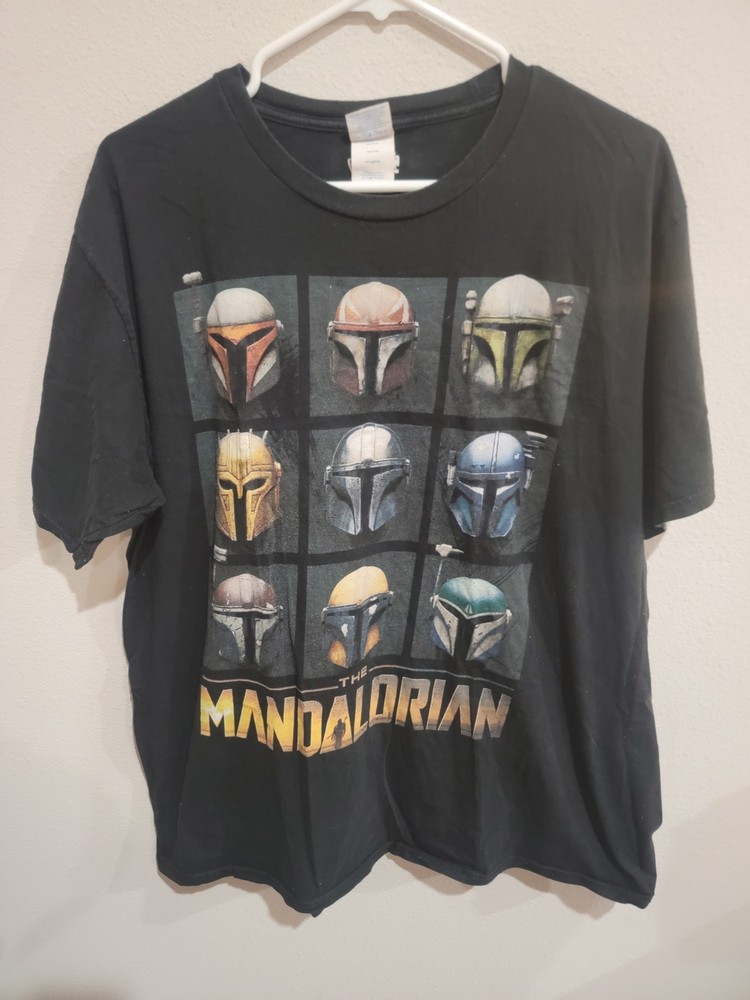Star Wars The Mandalorian Box Up Helmet T-shirt Black, Short Sleeve size XL EUC