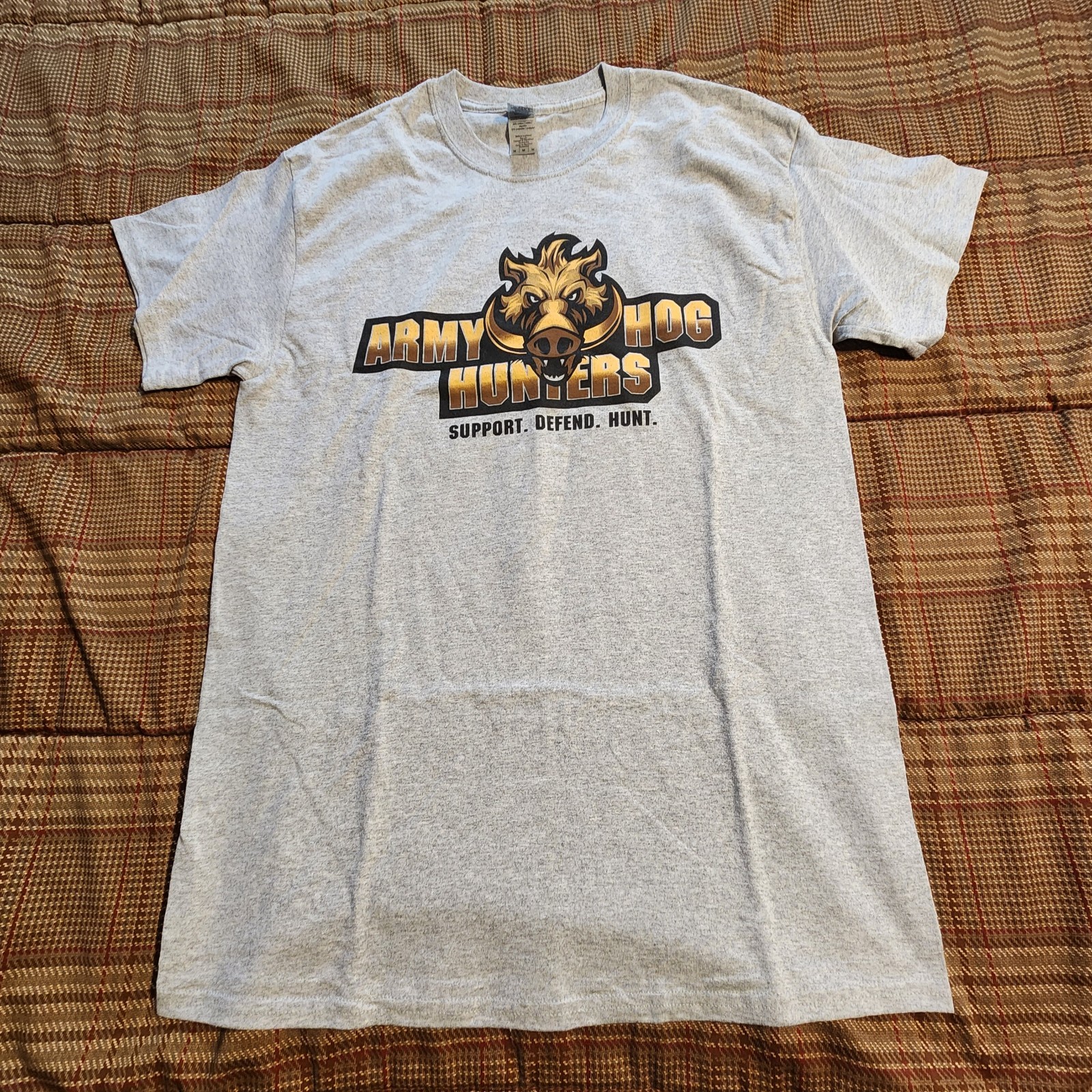 Army Hog Hunters Graphic T-Shirt Med Mens Grey Double Sided Gildan Ultra Cotton