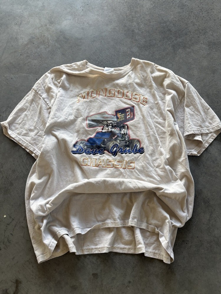 Mens Gildan Dave Grube “Mongoose Chasis” Cream Graphic Print Racing Tee Size XXL