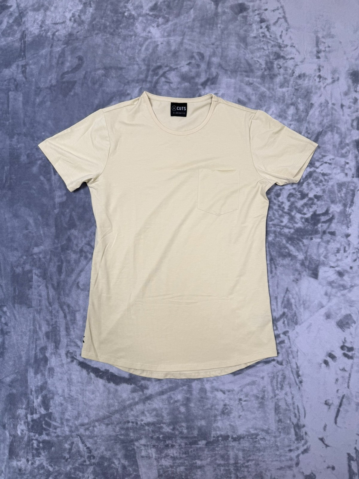 CUTS Clothing Men's Elongated Crew Neck T-Shirt With Pocket NWOT gallery