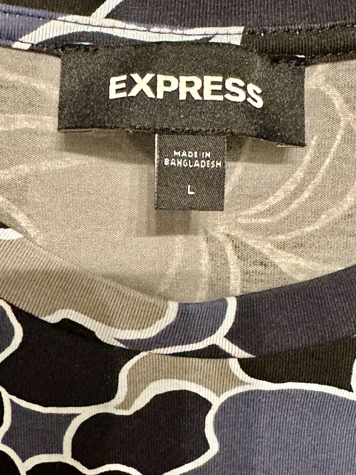 Express Mens Floral Print T-Shirt Black Blue Gray Crew Neck Short Sleeve Size L gallery