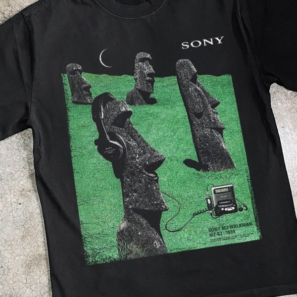 Sony Mo Walkman GRAPHIC UNISEX T-SHIRT S-5XL gallery