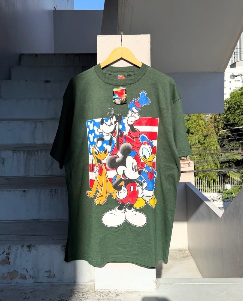 Vintage 90s Disney Mickey Mouse & Friends USA Flag Graphic T-Shirt Green XL