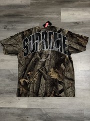 Supreme Rhinestone Script S/S Top Realtree Hardwoods Camo T-Shirt L NWT