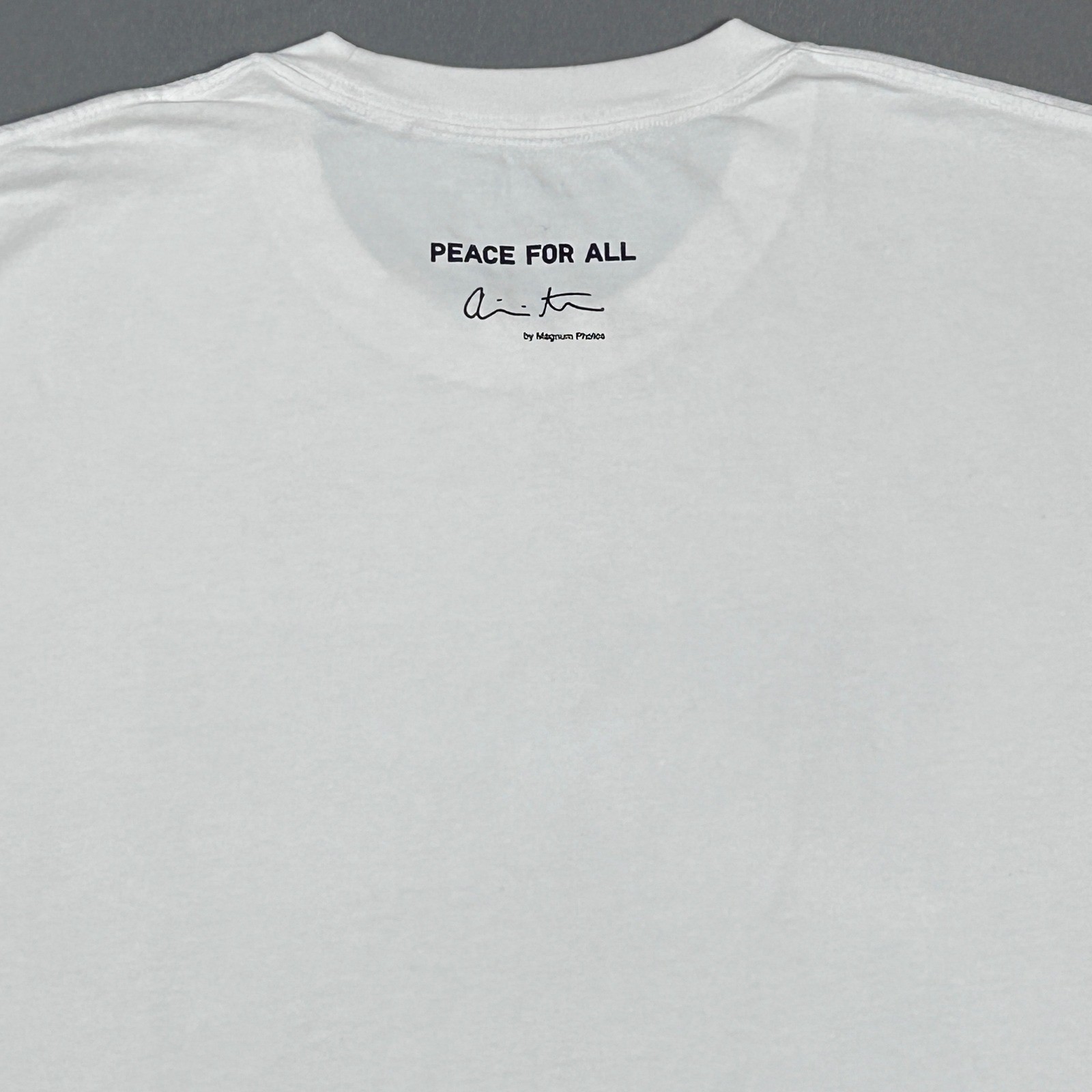 Uniqlo Peace For All Olivia Arthur Imagine Graphic T-Shirt Mens XL Unisex White gallery