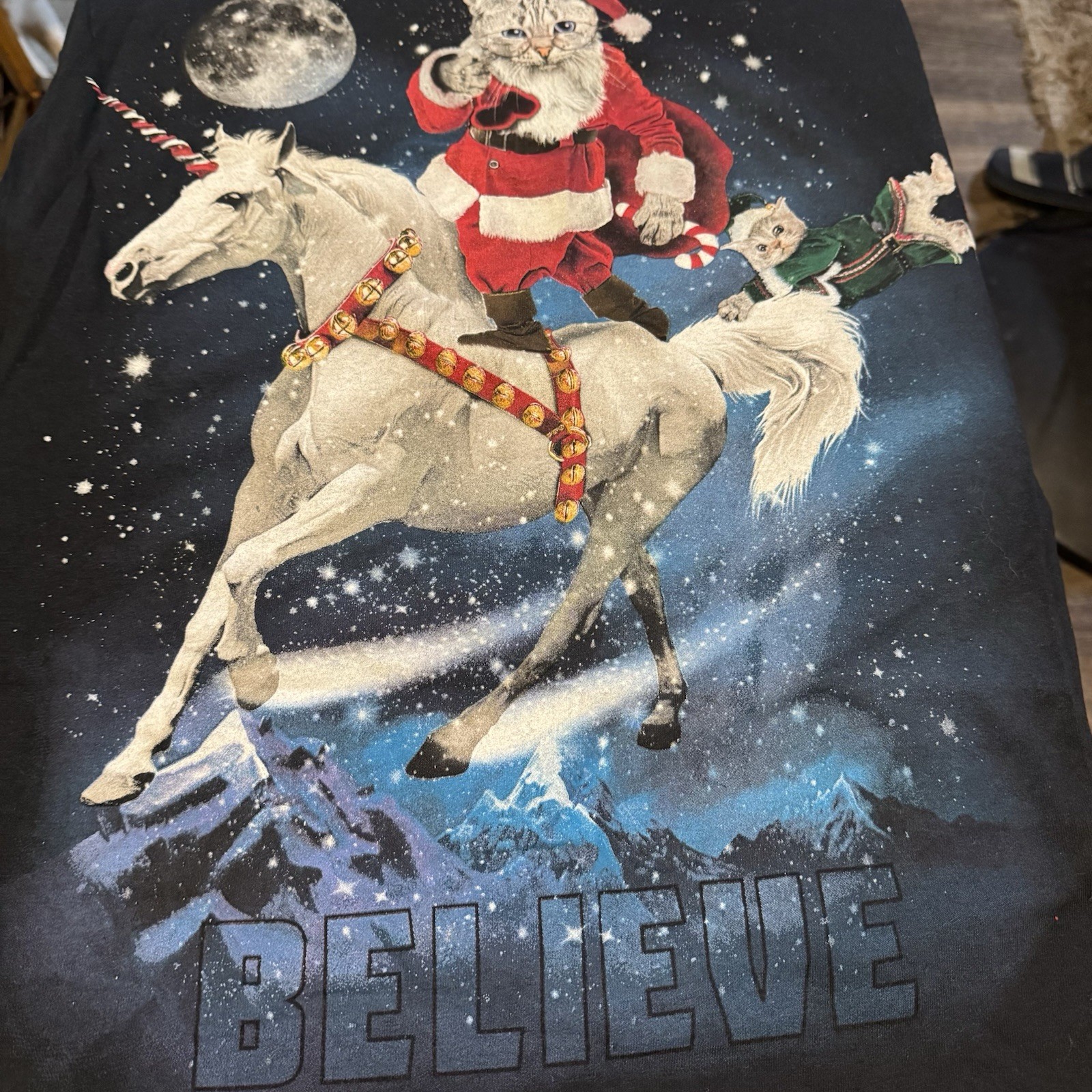 Christmas Cat T-Shirt Adult Size Small Unicorn Santa X-Mas Believe Kitty gallery